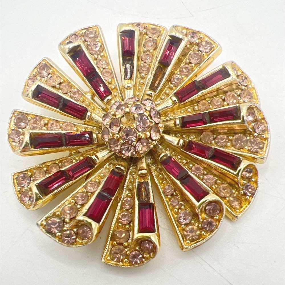 Vgt Pell Brooch Flower Purple Baguette Rhinestones Golden Pave' Gold Tone READ